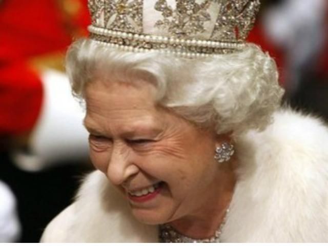 Трех канадских украинцев наградили медалью королевы Великобритании