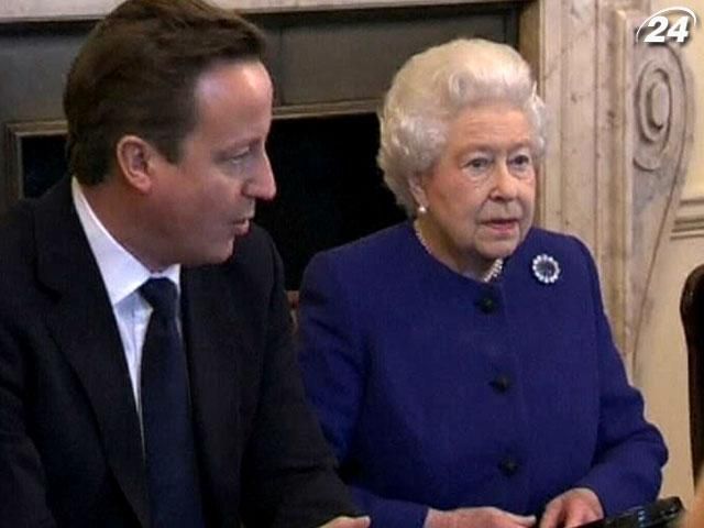 Королева Великобританії вперше взяла участь у засіданні уряду