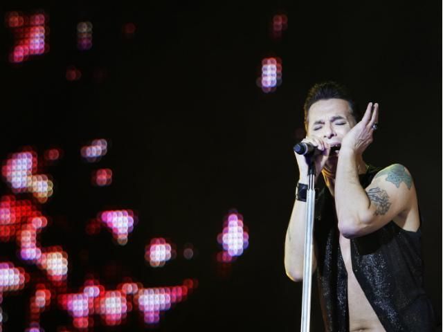 Depeche Mode презентували нове відео на пісню "Heaven" (Відео) Depeche Mode презентували нове відео на пісню "Heaven" (Відео)