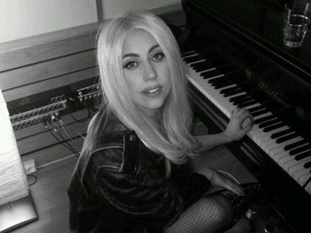 Леді Гага скасувала концерти і чекає на операцію