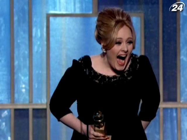 Альбом Адель второй год подряд является мировым лидером по продажам Альбом Адель второй год подряд является мировым лидером по продажам