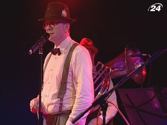 Орест Лютий презентував платівку "Лагідна українізація" Орест Лютий презентував платівку "Лагідна українізація"