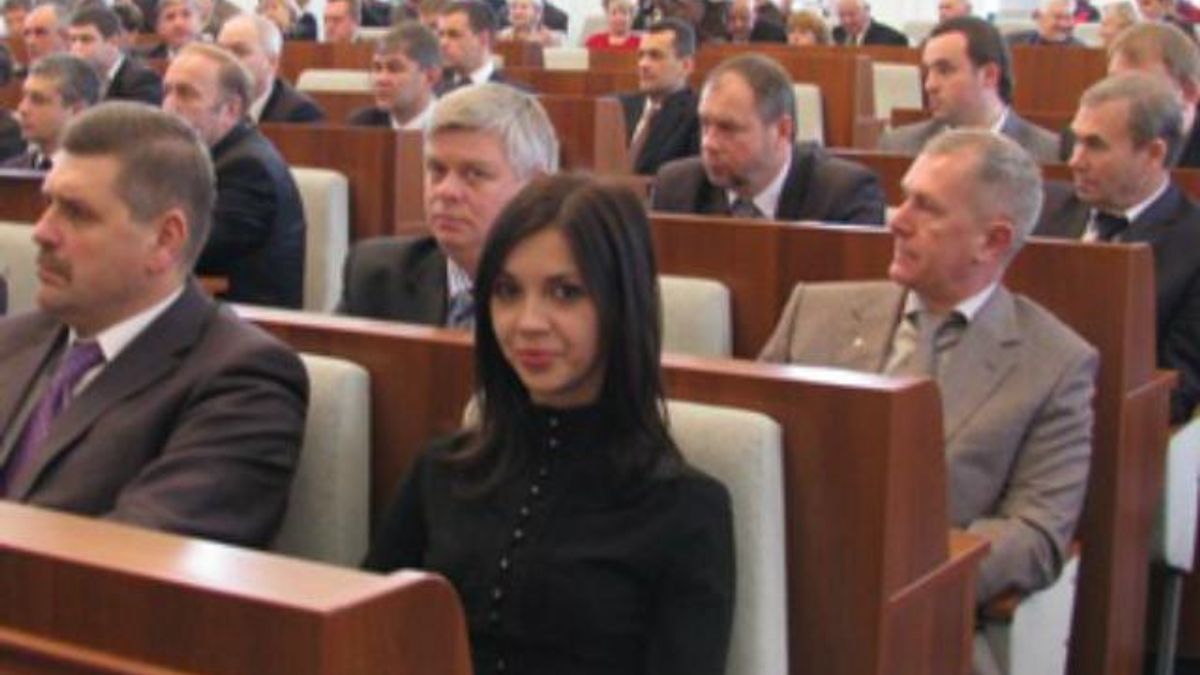 Молодая регионалка руководит филармонией в Черкассах временно, - министр