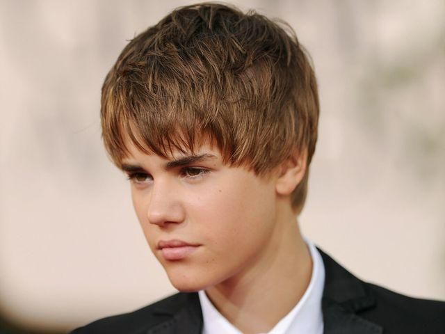 В Дубае неизвестный напал на Бибера (Видео) В Дубае неизвестный напал на Бибера (Видео)