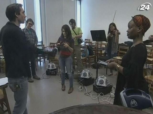 Американські студенти створили оркестр із ноутбуків і планшетів (Відео)