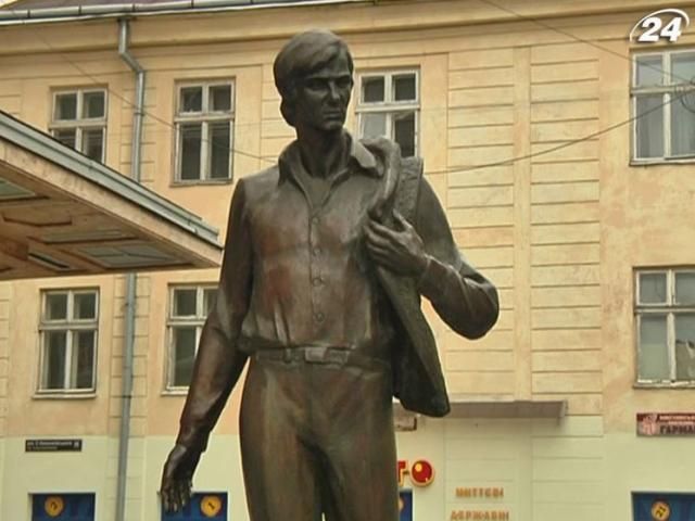 34 года назад скончался композитор Владимир Ивасюк 34 года назад скончался композитор Владимир Ивасюк