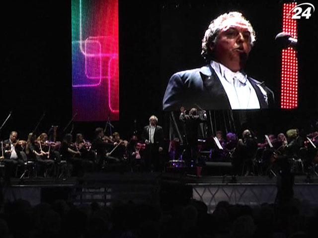 У Києві влаштували концерт класичної музики просто неба У Києві влаштували концерт класичної музики просто неба