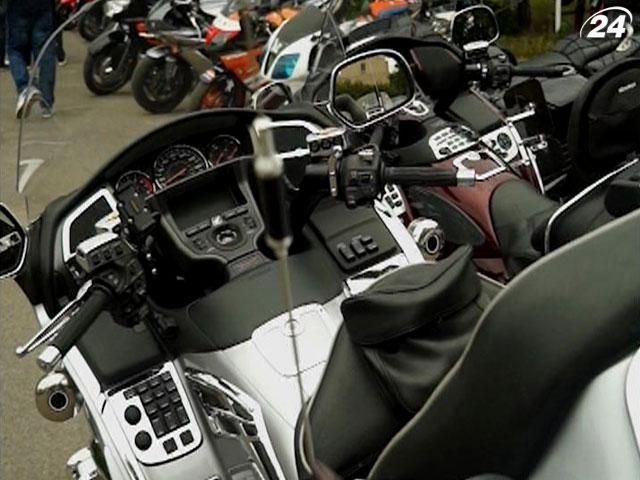 В Ужгороді стартував щорічний літній зліт байкерів В Ужгороді стартував щорічний літній зліт байкерів