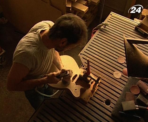 Як виготовляють електрогітари Як виготовляють електрогітари