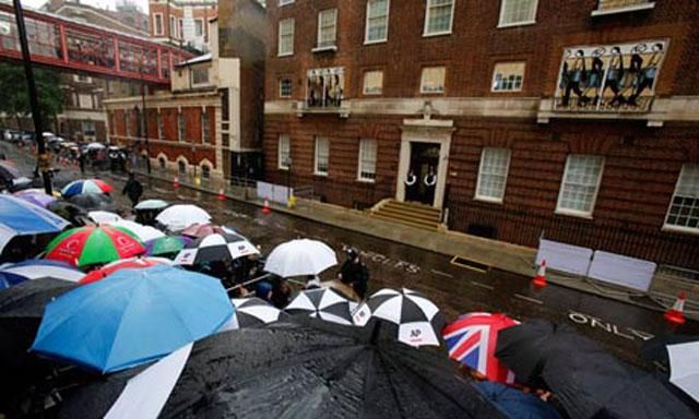 Кейт Миддлтон останется в больнице еще на одну ночь Кейт Миддлтон останется в больнице еще на одну ночь