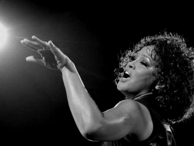 Сегодня Уитни Хьюстон исполнилось бы 50 Сегодня Уитни Хьюстон исполнилось бы 50