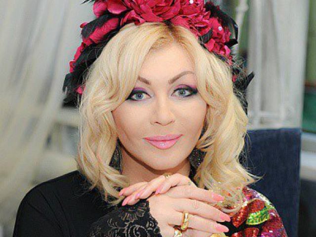 Ірина Білик похвалилася, як Ван Дамм прирівняв її до Мадонни Ірина Білик похвалилася, як Ван Дамм прирівняв її до Мадонни