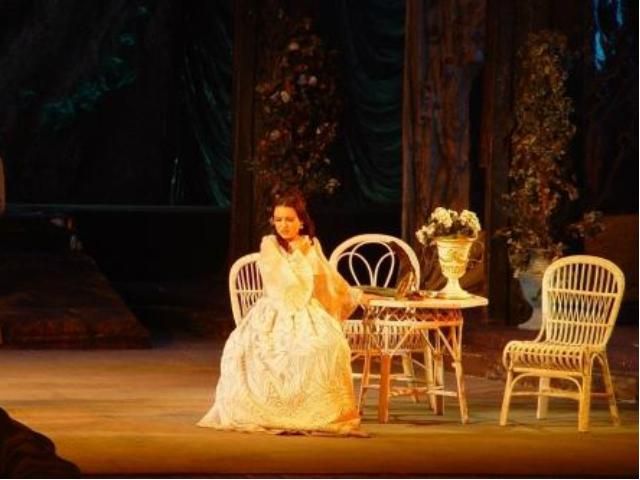 Абдуллина не имеет морального права петь в Национальной опере, - главный режиссер Абдуллина не имеет морального права петь в Национальной опере, - главный режиссер