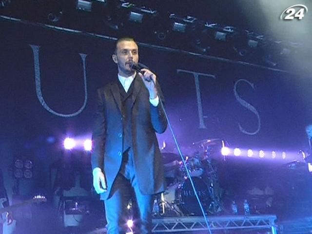 Концерты здесь всегда сумасшедшие! - Hurts в пятый раз посетили Украину Концерты здесь всегда сумасшедшие! - Hurts в пятый раз посетили Украину