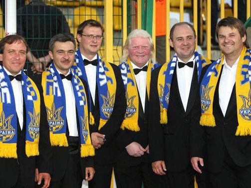 Сегодня на "Олимпийском" гимн исполнит "Пиккардийская терция" Сегодня на "Олимпийском" гимн исполнит "Пиккардийская терция"