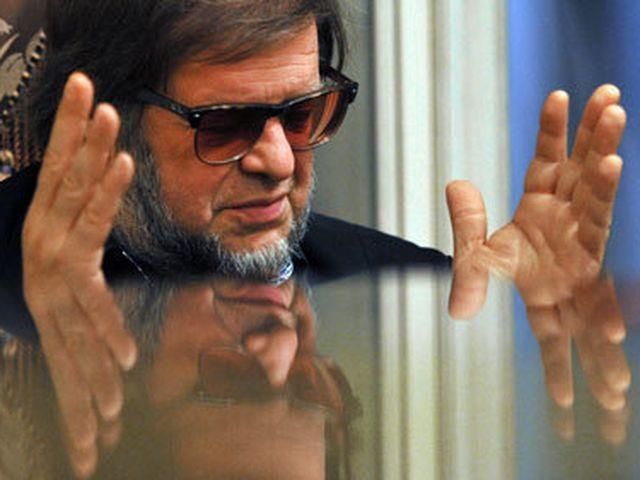 У нас неполный зал, давайте позовем людей с Майдана, - Гребенщиков в Киеве У нас неполный зал, давайте позовем людей с Майдана, - Гребенщиков в Киеве