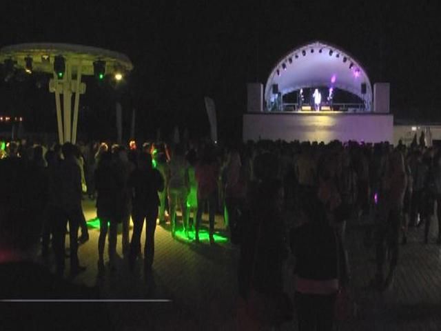 Последняя вечеринка "Пляжный бум" от "Люкс ФМ" состоялась в City Beach Club