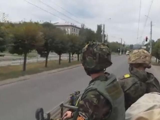 Військові закликають терористів зупинитись (Відео)