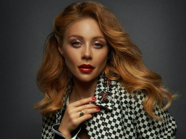 Тина Кароль снялась в праздничной фотосессии вместе с маленьким сыном (Фото) Тина Кароль снялась в праздничной фотосессии вместе с маленьким сыном (Фото)