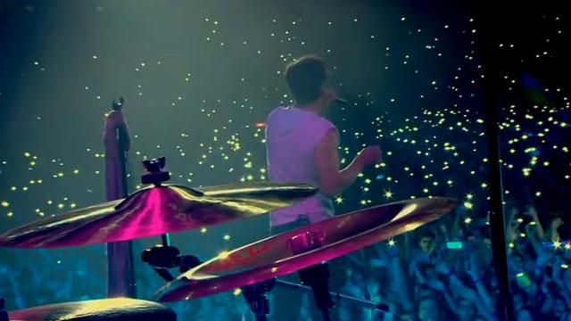 "Океан Эльзы" поздравил влюбленных концертным видео "На небе" "Океан Эльзы" поздравил влюбленных концертным видео "На небе"