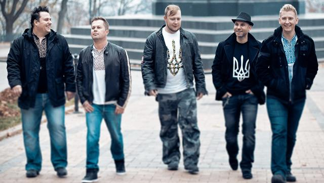 Музыкантам Mad Heads оказали помощь после аварии
