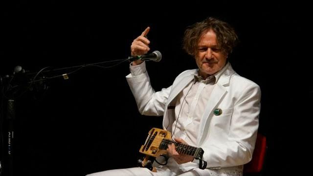 Горан Брегович выступил перед оккупантами в Севастополе Горан Брегович выступил перед оккупантами в Севастополе