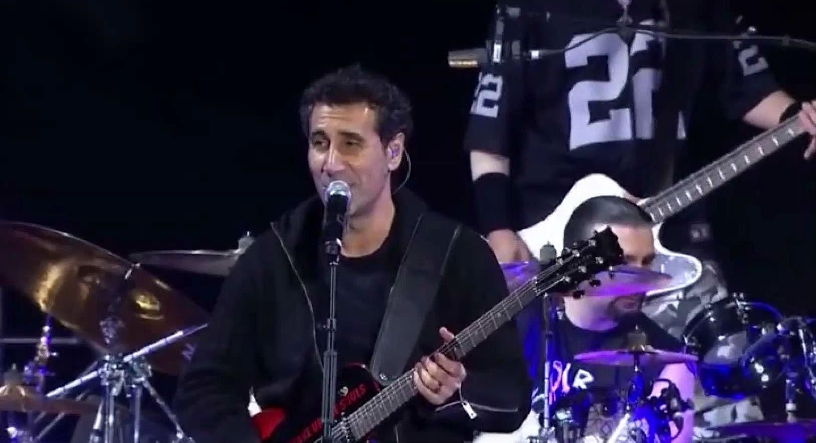 System of a Down влаштували концерт-реквієм у пам'ять геноциду вірмен System of a Down влаштували концерт-реквієм у пам'ять геноциду вірмен