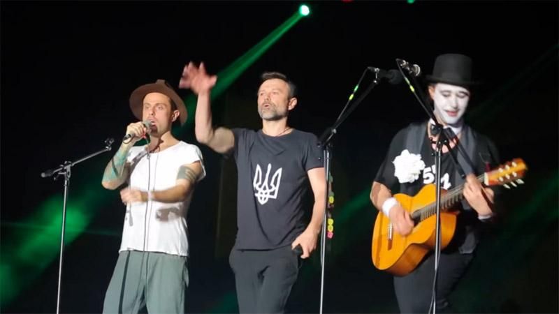 Вакарчук спел вместе с 5'nizza хит про солдата Вакарчук спел вместе с 5'nizza хит про солдата