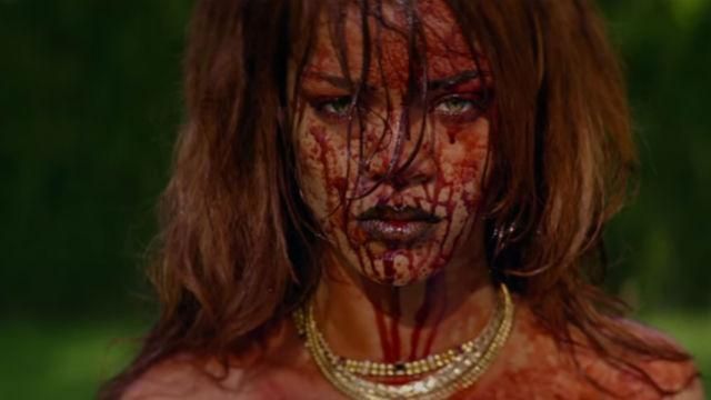 Кровь, наркотики и голая Рианна – появился ее скандальный клип (18+) Кровь, наркотики и голая Рианна – появился ее скандальный клип (18+)