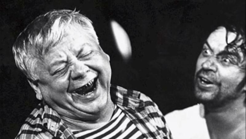 Украинцы записали песенный ответ "шовинисту Олегу Табакову" Украинцы записали песенный ответ "шовинисту Олегу Табакову"