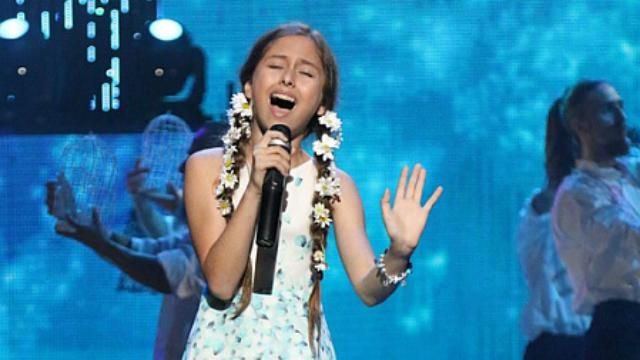 Донька голови правління "Ощадбанку" вразила потужним голосом Донька голови правління "Ощадбанку" вразила потужним голосом