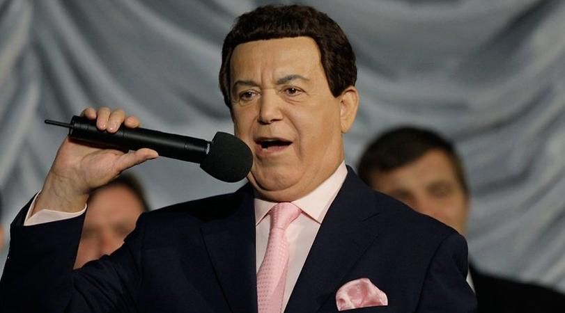 Кобзон никак не угомонится и опять едет петь на Донбасс Кобзон никак не угомонится и опять едет петь на Донбасс