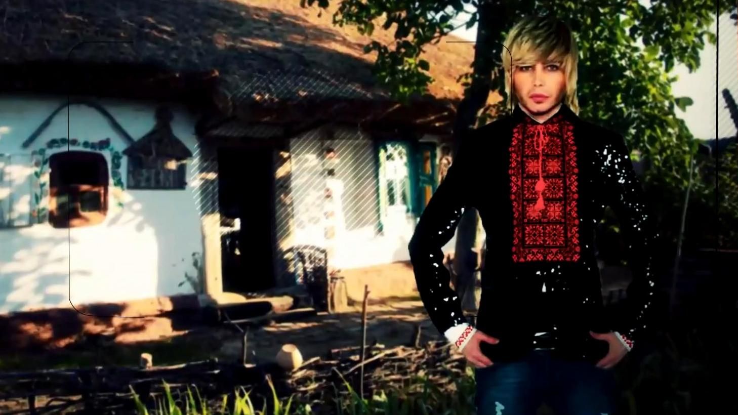 Эпатажный Сергей Зверев запел по-украински Эпатажный Сергей Зверев запел по-украински