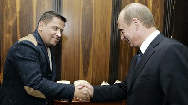 Любимый певец Путина попал в больницу Любимый певец Путина попал в больницу