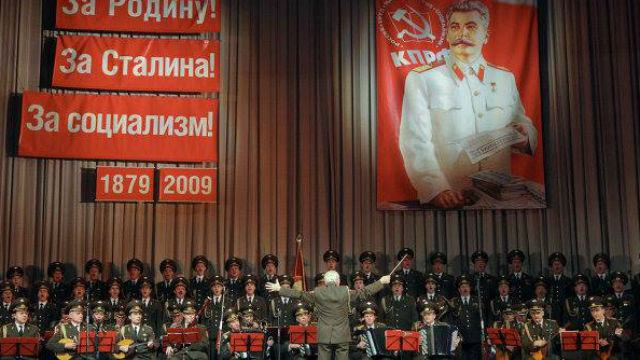 Поляки взбунтовались против выступления хора Российской Армии