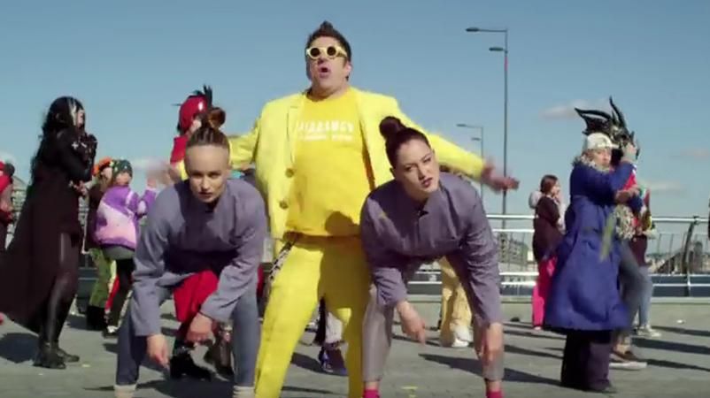 Післявиборча кампанія: київський мільйонер здивував своїм "Gangnam Style"