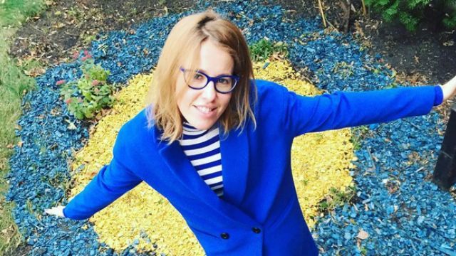 Земфіра заспівала спеціально для Собчак Земфіра заспівала спеціально для Собчак