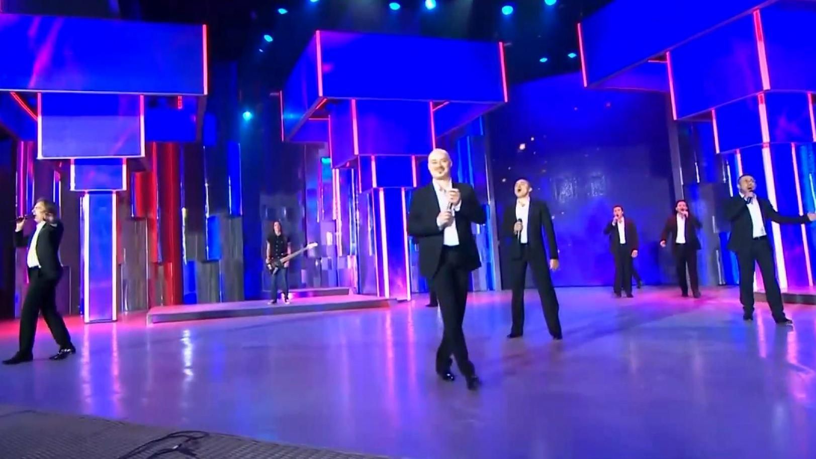 После сбития российского самолета "Хор Турецкого" рассматривает изменение названия После сбития российского самолета "Хор Турецкого" рассматривает изменение названия