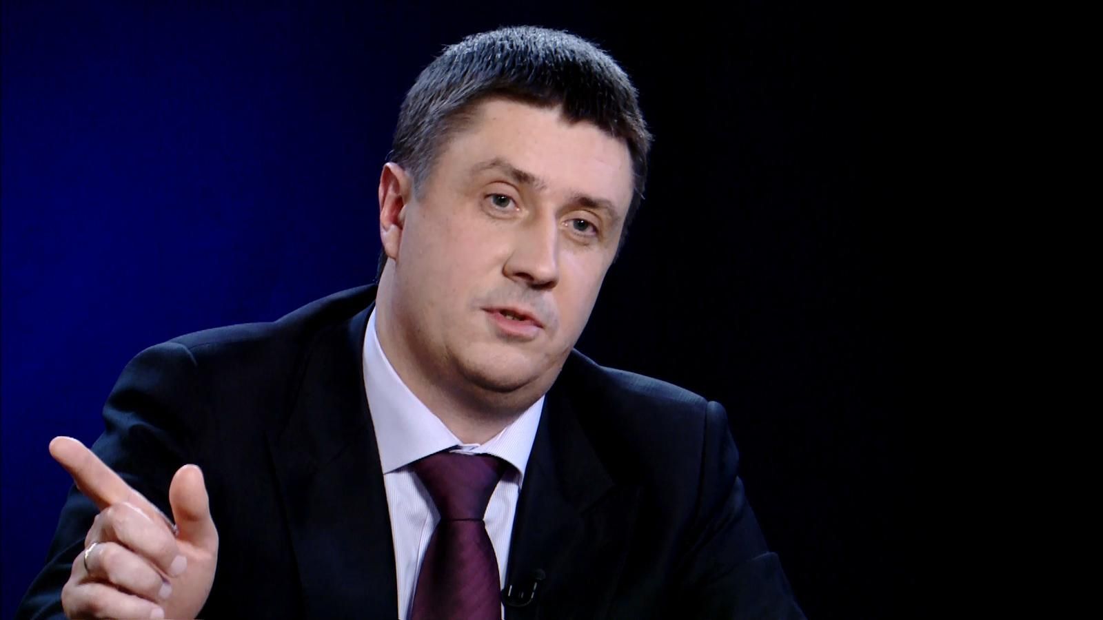Кириленко хочет забрать лицензии у радиостанций, которые не крутят украинскую музыку Кириленко хочет забрать лицензии у радиостанций, которые не крутят украинскую музыку