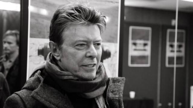 Появились фото с последней фотосессии Дэвида Боуи Появились фото с последней фотосессии Дэвида Боуи