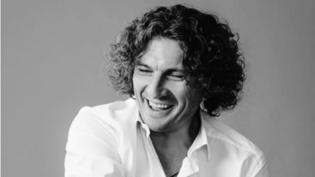 Фанати "Кузьми" зробили кліп з раритетних кадрів музиканта Фанати "Кузьми" зробили кліп з раритетних кадрів музиканта