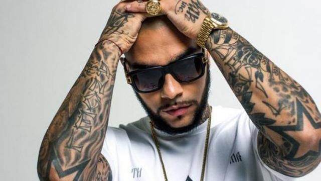 Музыканты просят Порошенко закрыть эфир для российской продукции Музыканты просят Порошенко закрыть эфир для российской продукции