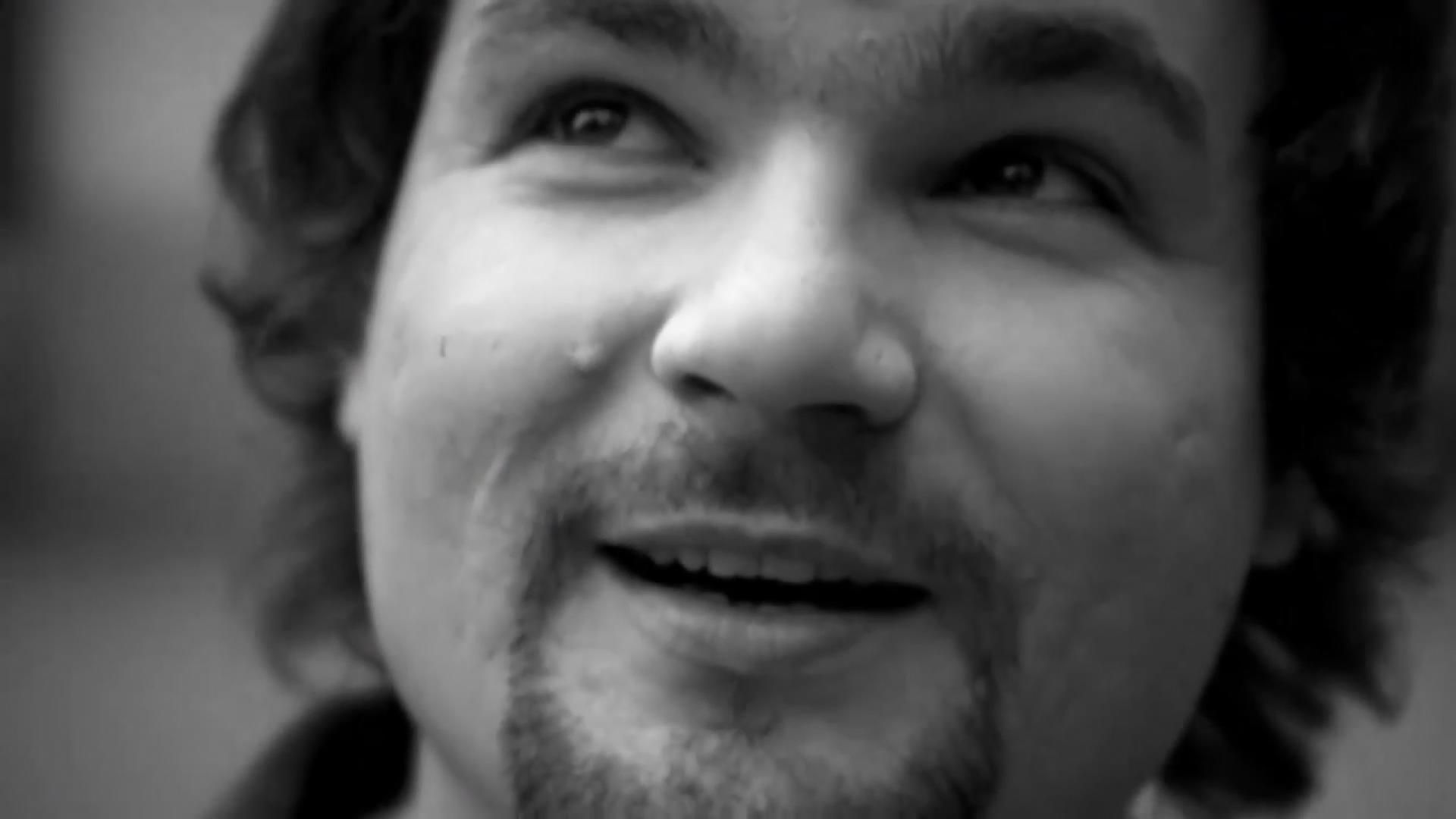 Как украинский музыкант, у которого диагностировали страшную болезнь, стал символом оптимизма Как украинский музыкант, у которого диагностировали страшную болезнь, стал символом оптимизма