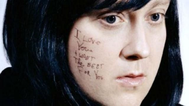 На Оскаре разгорелся скандал из-за певицы-трансвестита На Оскаре разгорелся скандал из-за певицы-трансвестита