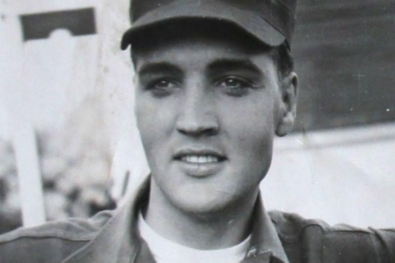 В сети появились неизвестные фото Элвиса Пресли В сети появились неизвестные фото Элвиса Пресли