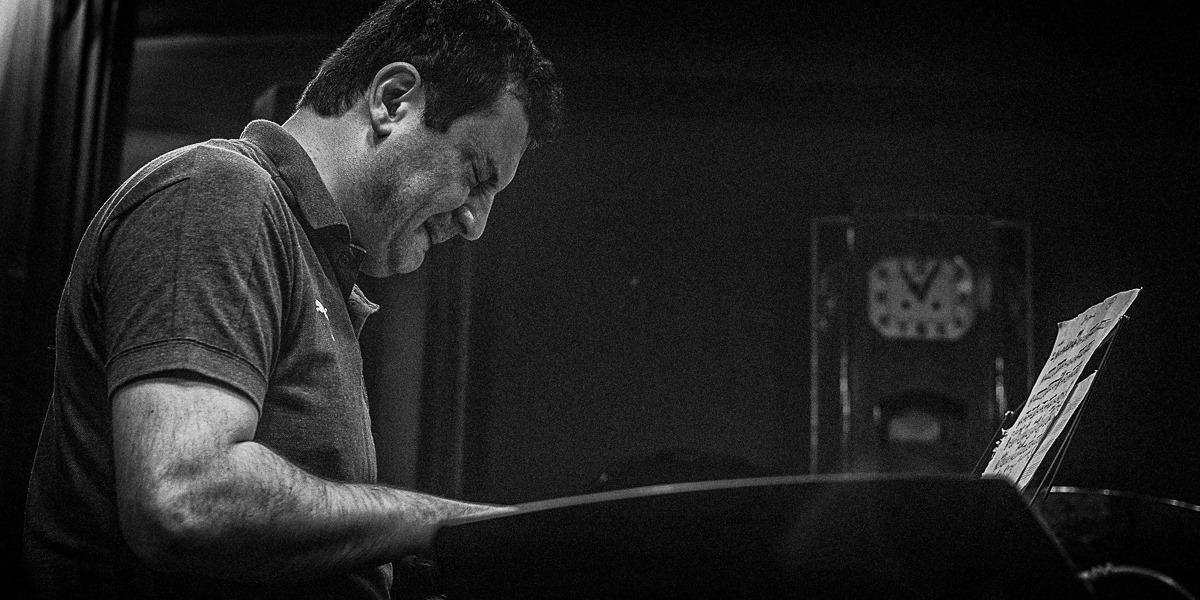 Усеин Бекиров представил уникальный музыкальный альбом Taterrium Усеин Бекиров представил уникальный музыкальный альбом Taterrium