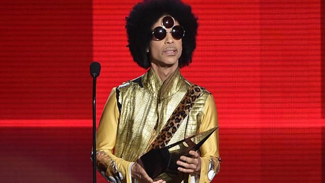 У США помер відомий співак Прінс У США помер відомий співак Прінс
