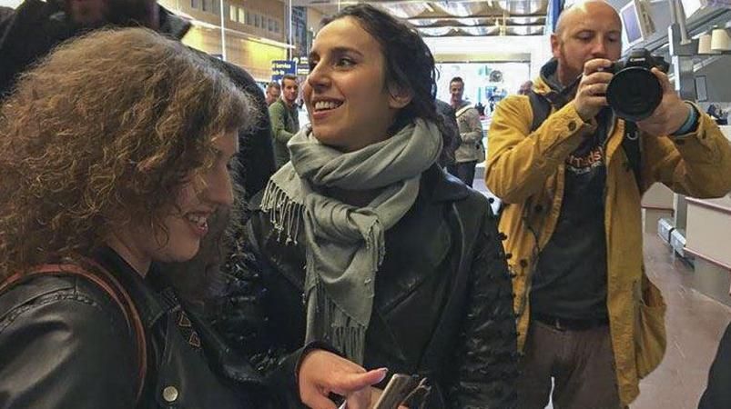 Фотофакт: Джамала возвращается домой Фотофакт: Джамала возвращается домой