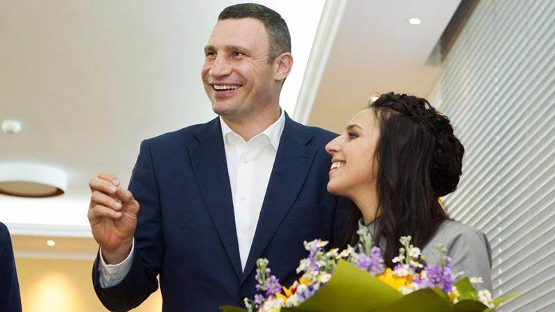 Кличко назвал аж три места, где в Киеве можно провести Евровидение Кличко назвал аж три места, где в Киеве можно провести Евровидение