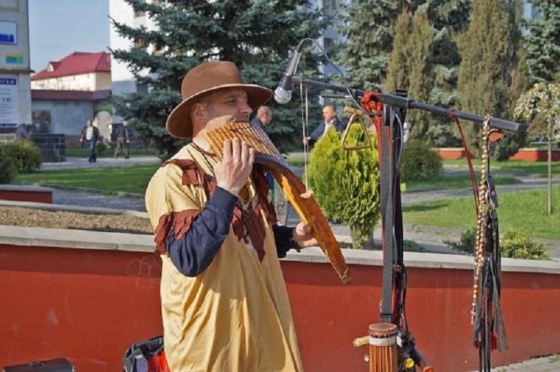 Україна гучно відсвяткувала День вуличних музикантів: гуляли одразу у 20 містах Україна гучно відсвяткувала День вуличних музикантів: гуляли одразу у 20 містах